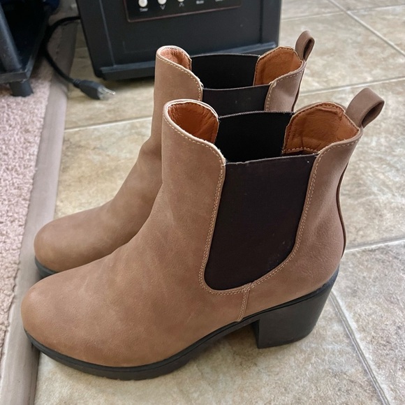 Women's DREAM PAIR Chelsea chunky heel ankle boots - Picture 2 of 9